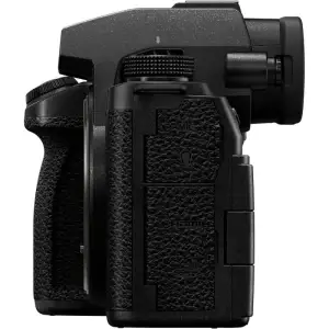Беззеркальный фотоаппарат Panasonic Lumix S DC-S5 IIX Body (DC-S5M2XEE)