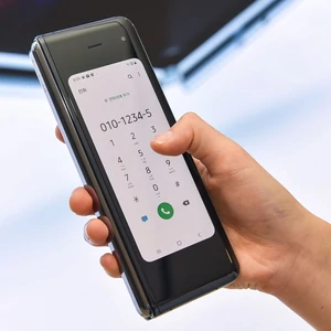 Смартфон Samsung Galaxy Fold SM-F900 12/512GB Black