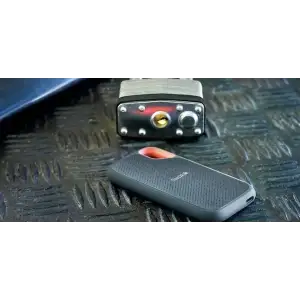 SSD зовнішній SanDisk Extreme Portable V2 4 TB (SDSSDE61-4T00-G25) UA