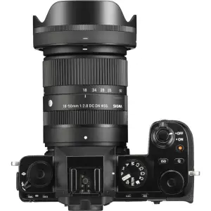 Широкоугольный объектив Sigma 18-50mm f/2.8 DC DN Contemporary Sony E