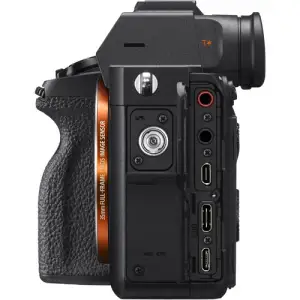 Беззеркальный фотоаппарат Sony Alpha A7R IVA Body Black (ILCE7RM4AB.CEC)