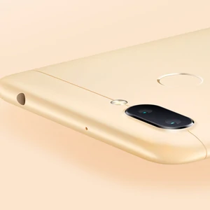 Смартфон Xiaomi Redmi 6 3/32GB Gold UA