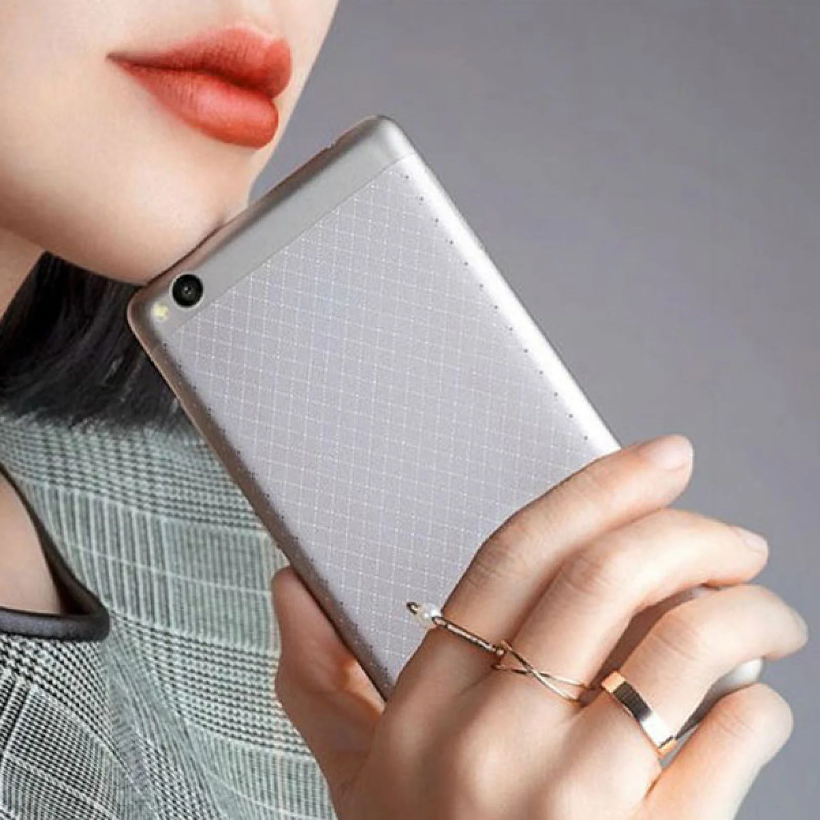 Смартфон Xiaomi Redmi 3 Fashion Gold