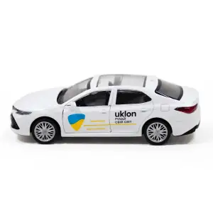 Автомодель TOYOTA CAMRY UKLON (белый) TechnoDrive (250291)