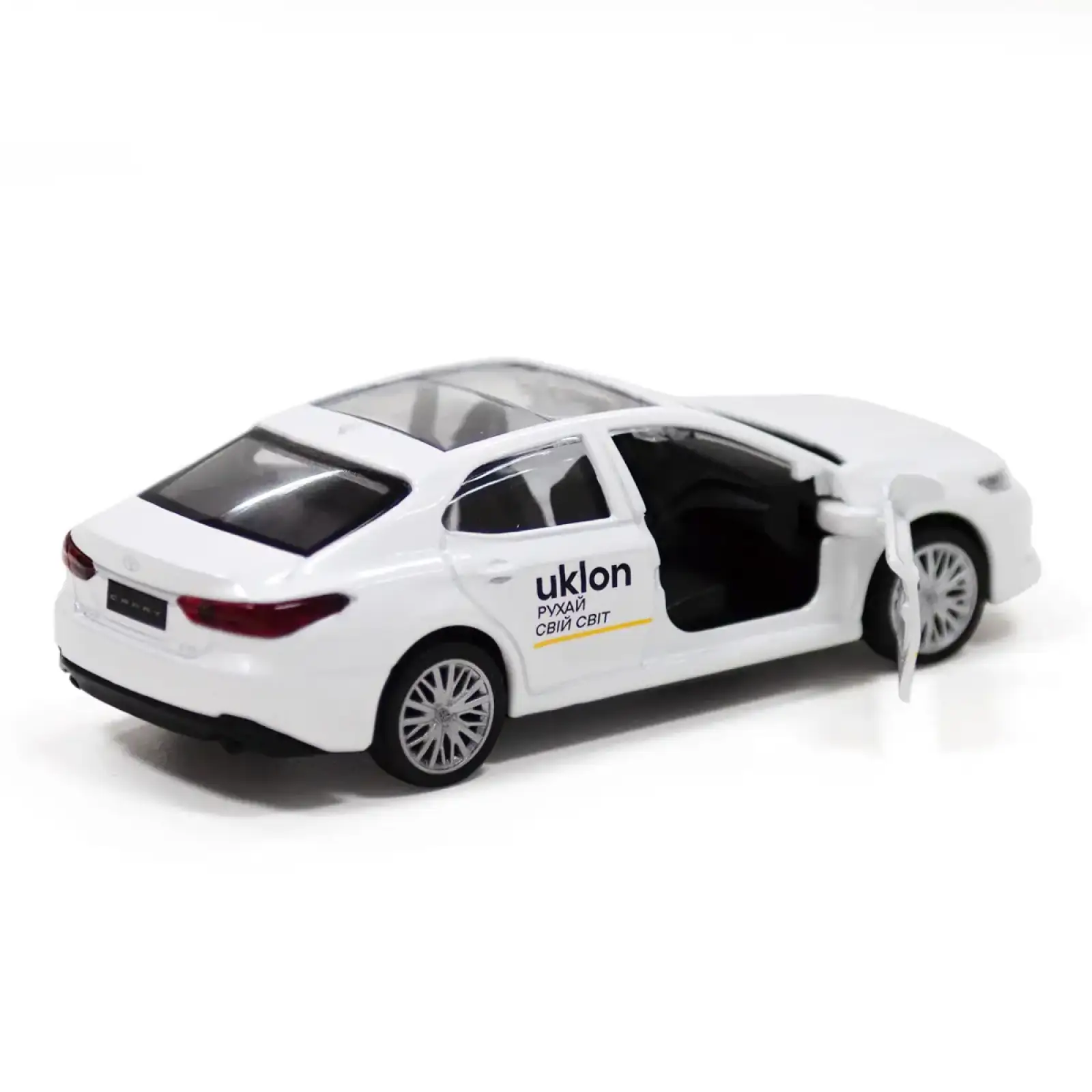 Автомодель TOYOTA CAMRY UKLON (белый) TechnoDrive (250291)
