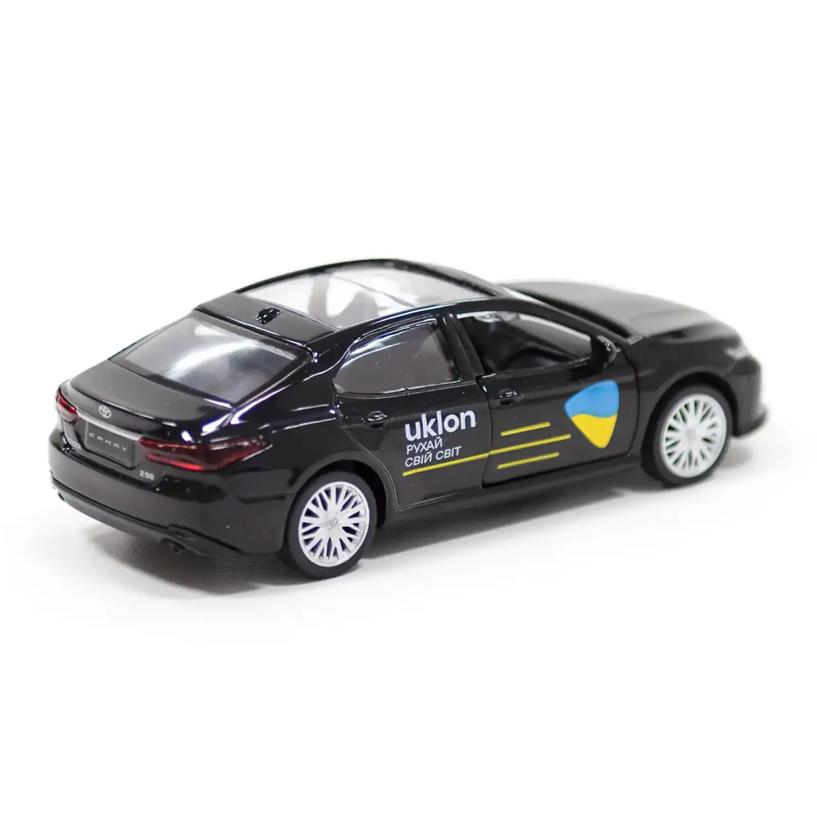 Автомодель TOYOTA CAMRY UKLON (черный) TechnoDrive (250292)