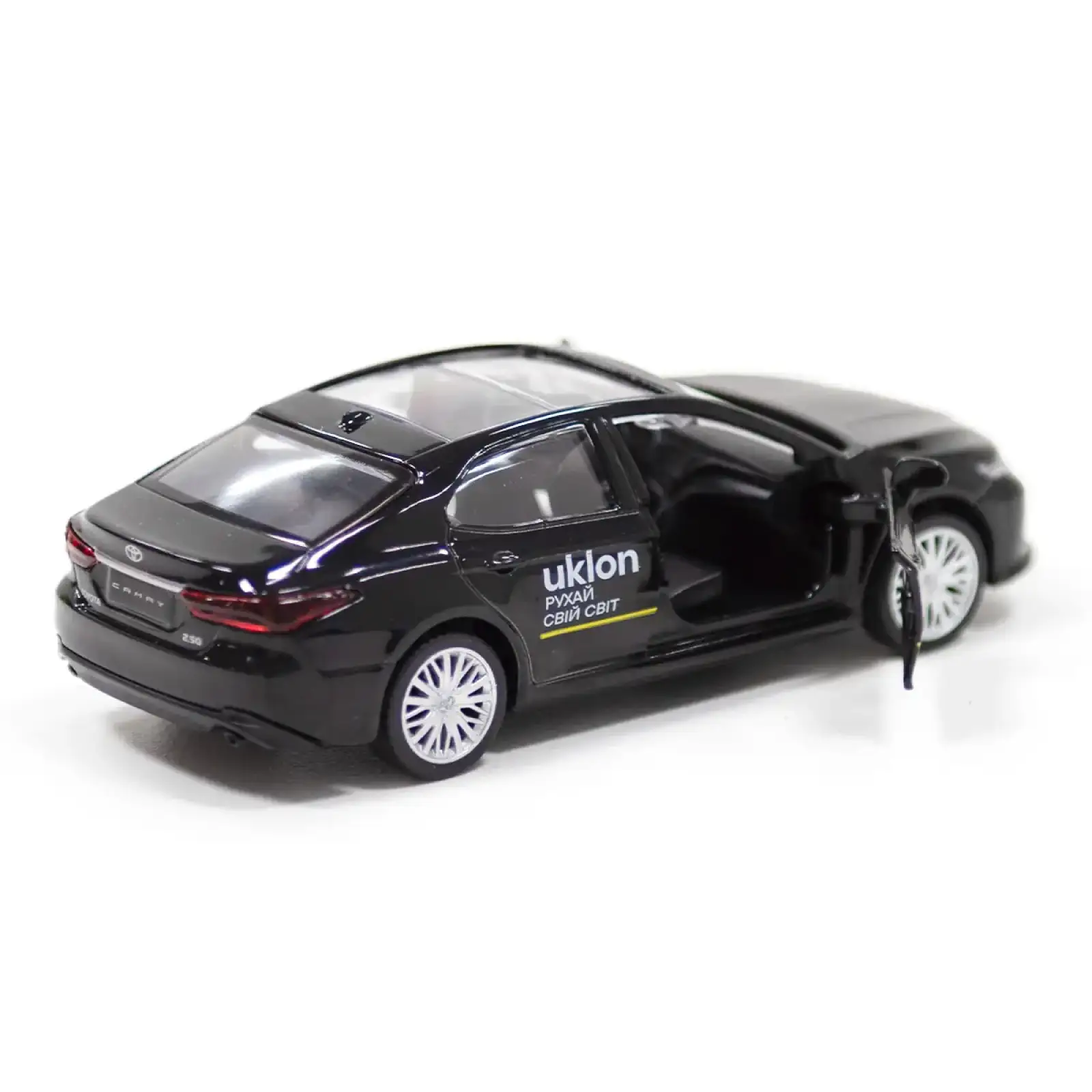 Автомодель TOYOTA CAMRY UKLON (черный) TechnoDrive (250292)