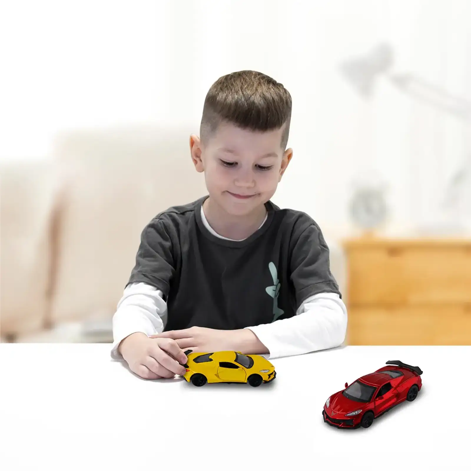 Автомодель CHEVROLET CORVETTE C8 Z06 2024 (желтый, красный) TechnoDrive (250310)