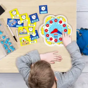 Обучающий игровой набор серии “Play Montessori” - ПЕРВЫЕ ЧАСЫ (стрелки, 24 фишки, карточки) Quercetti (0624-Q)