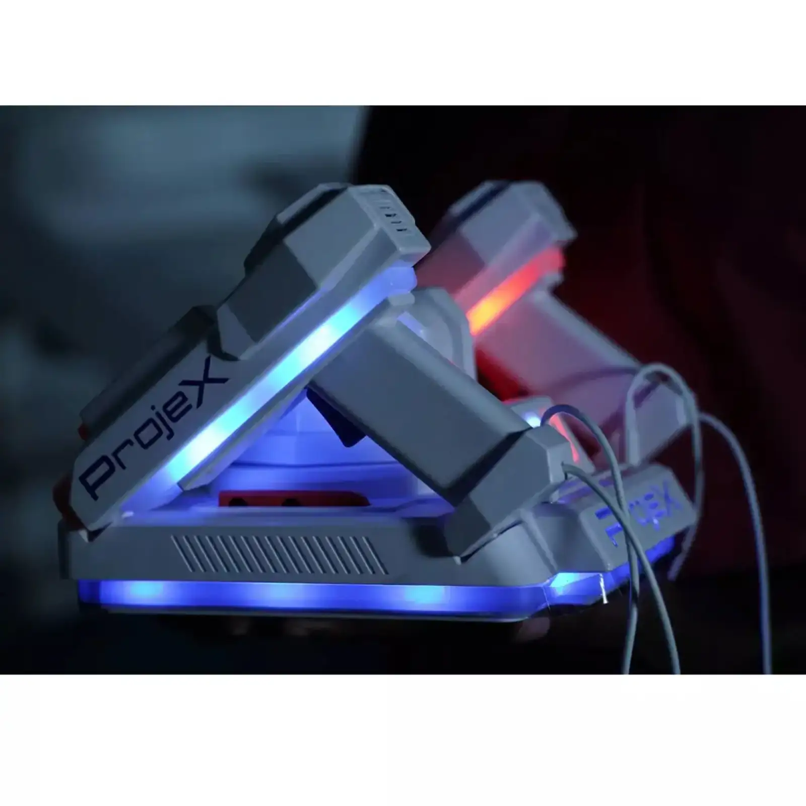 Игровой набор для лазерных боев - ПРОЕКТОР LASER X ANIMATED (2 игр. бластера, 3 слайда-цели) (52608)
