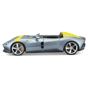 Автомодель 1:18 FERRARI R & P - Ferrari Monza SP1 Bburago (18-16013)