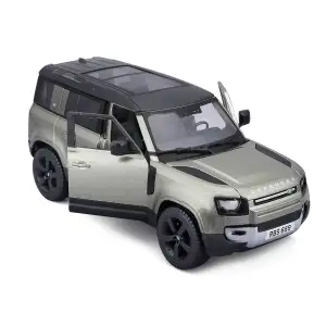 Автомодель LAND ROVER DEFENDER 110 (2022) (1:24) Bburago (18-21101)