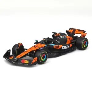 Автомодель - MCLAREN F1 MCL39 (2025) (1:43) Bburago (18-38248)