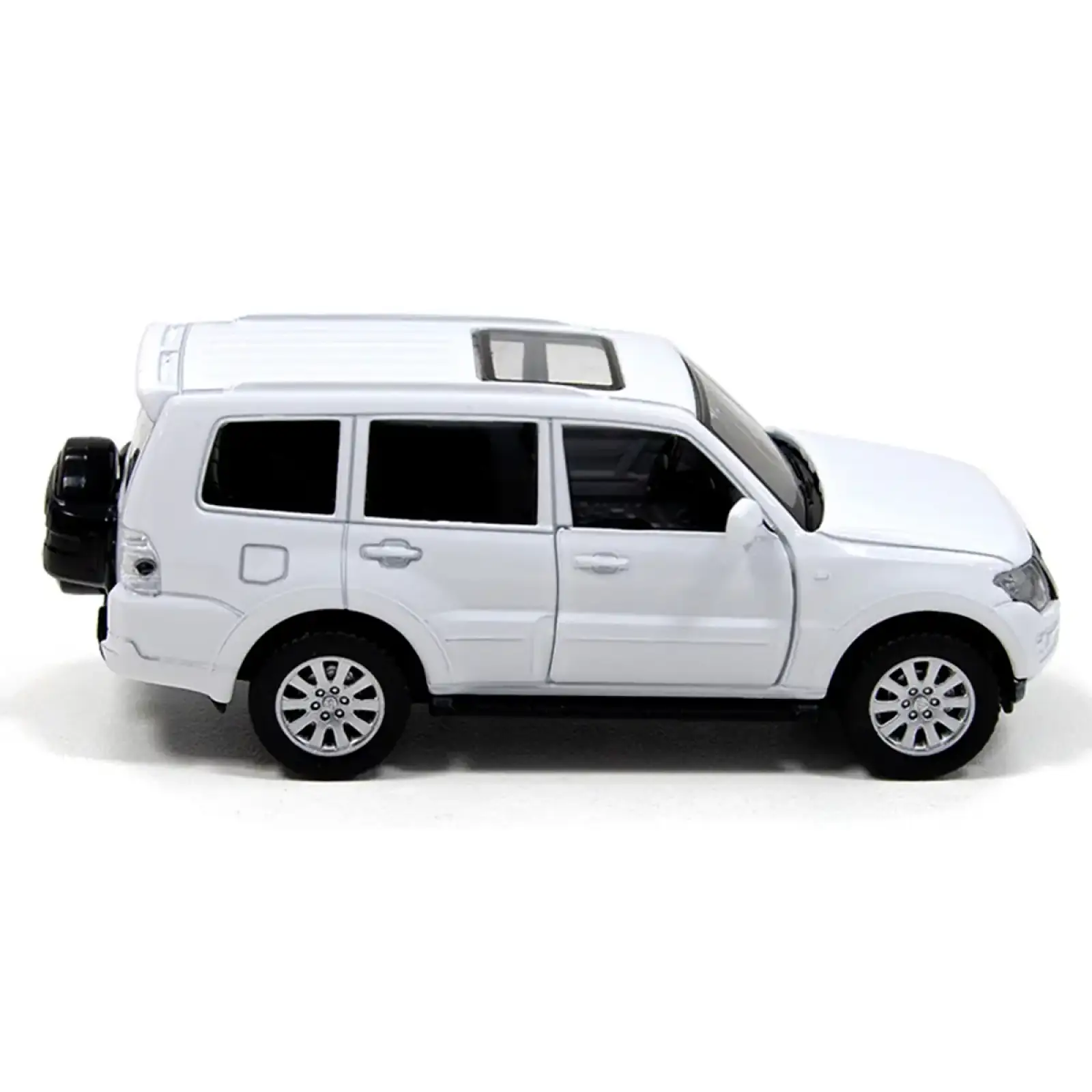 Автомодель MITSUBISHI PAJERO 4WD TURBO (белый) TechnoDrive (250283)