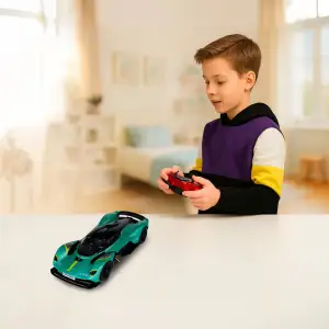 Автомобиль KS DRIVE на р/у - ASTON MARTIN VALKYRIE (1:24, 2.4 ГГц, шалфейный) (250GAVGS)