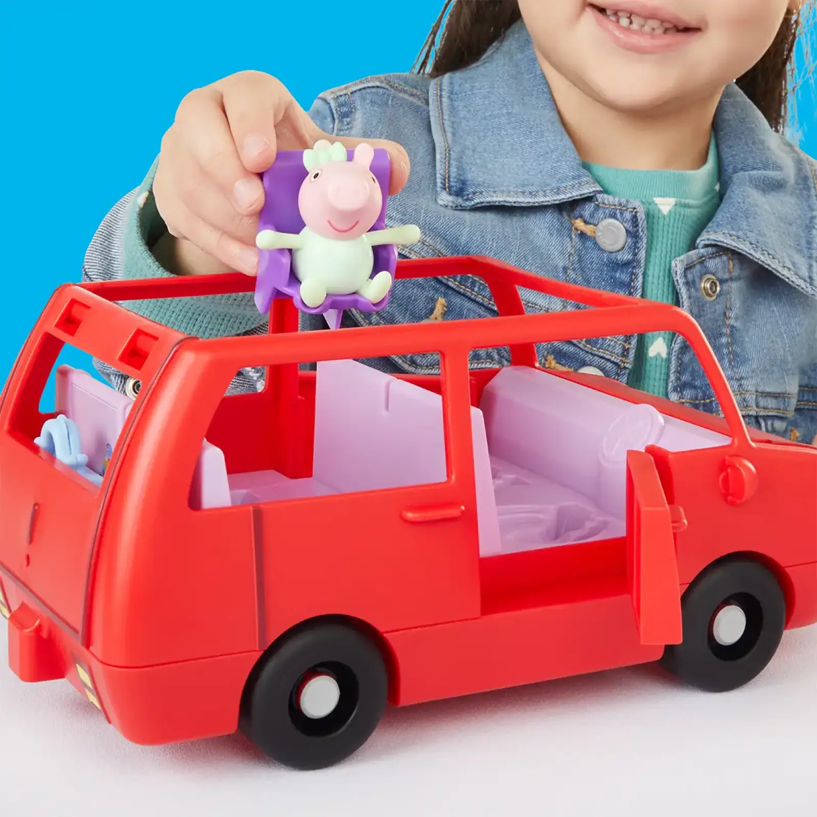 Игровой набор PEPPA FIGURINES – БОЛЬШОЙ СЕМЕЙНЫЙ АВТОМОБИЛЬ ПЕППИ Peppa Pig (G0541)