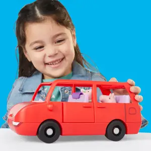 Игровой набор PEPPA FIGURINES – БОЛЬШОЙ СЕМЕЙНЫЙ АВТОМОБИЛЬ ПЕППИ Peppa Pig (G0541)