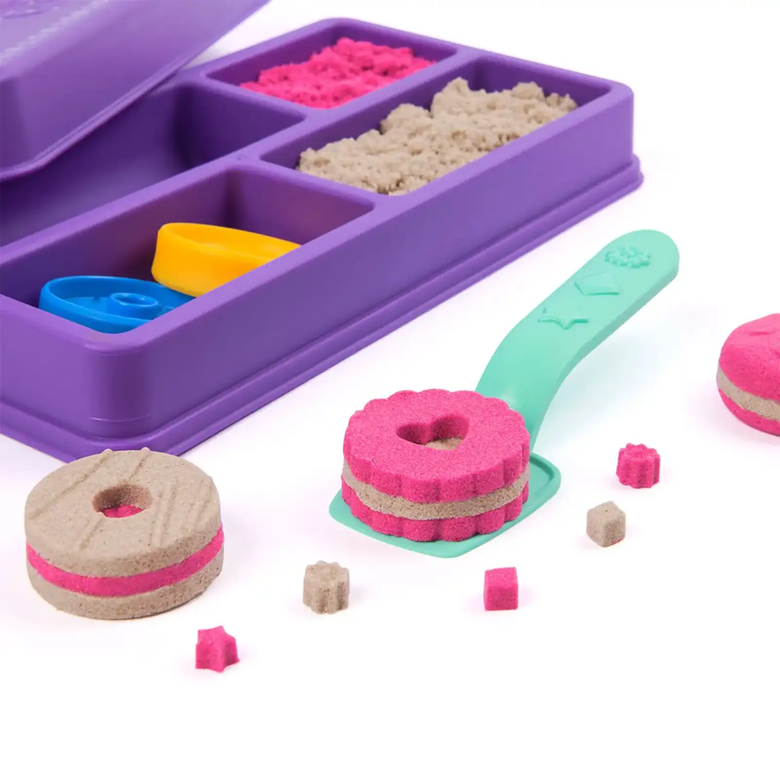 Набор песка для творчества - KINETIC SAND ЦВЕТНОЕ ПЕЧЕНЬЕ (2 цвета, 227 g, акссес.) (71678)