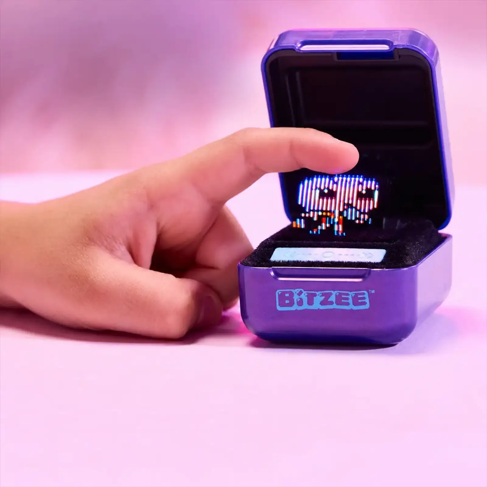 Интерактивная игрушка с виртуальными цифровыми героями BITZEE - КЕЙПОП-ОХОТНИЦЫ НА ДЕМОНОВ (6079897)