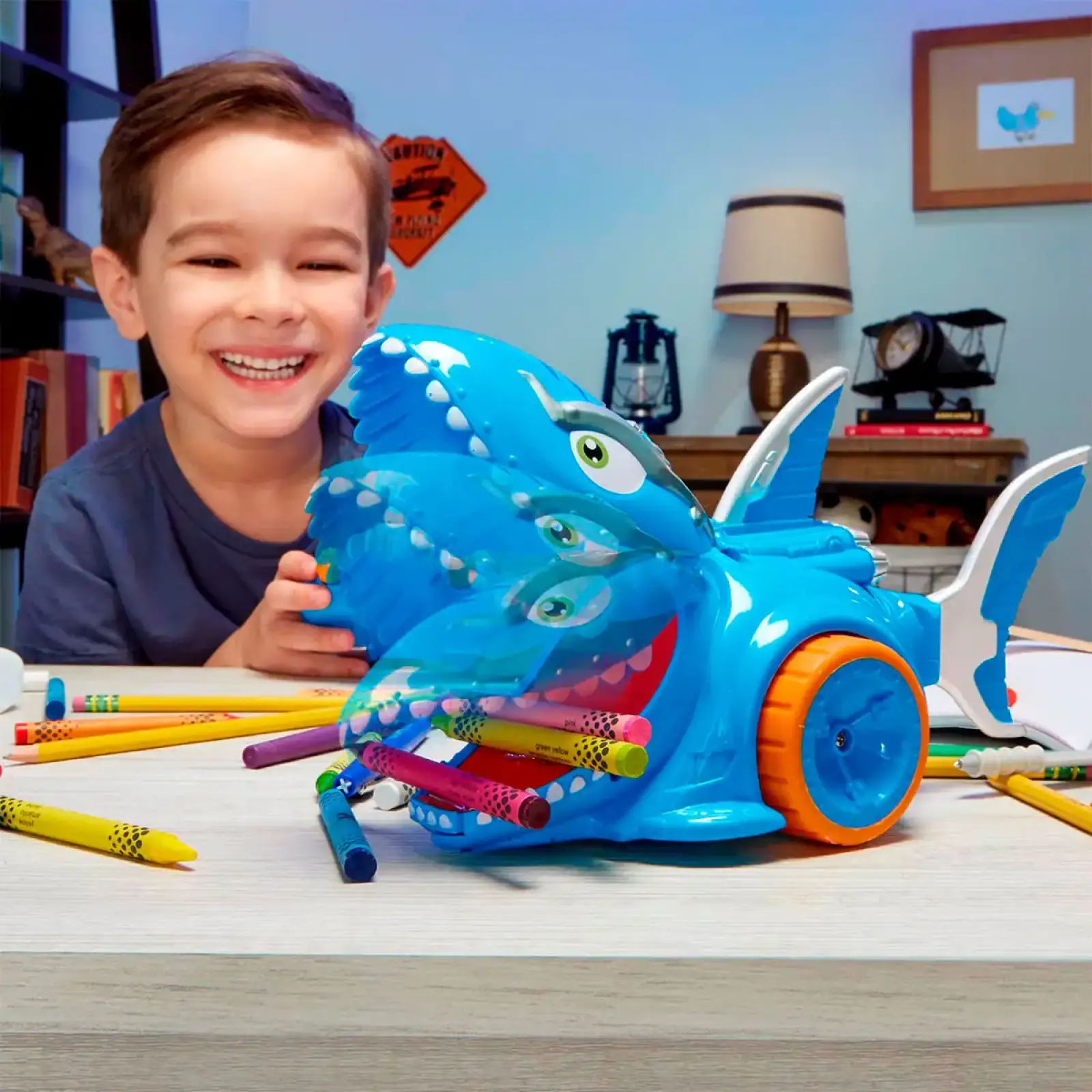 Интерактивная игрушка на р/у - АТАКА АКУЛЫ Little Tikes (653933)