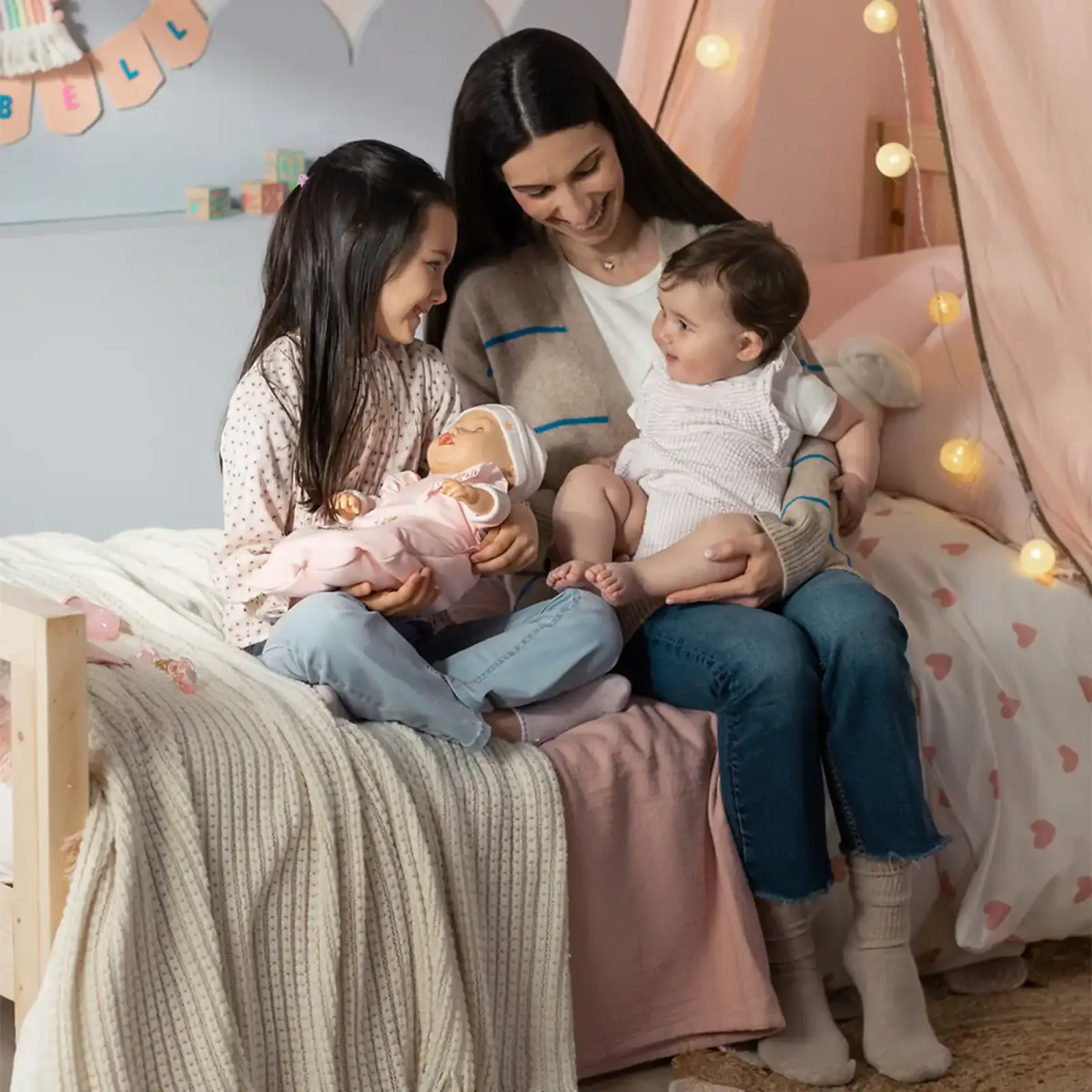 Інтерактивна лялька BABY BORN – АННАБЕЛЬ (43 см, з аксес.) (838396)