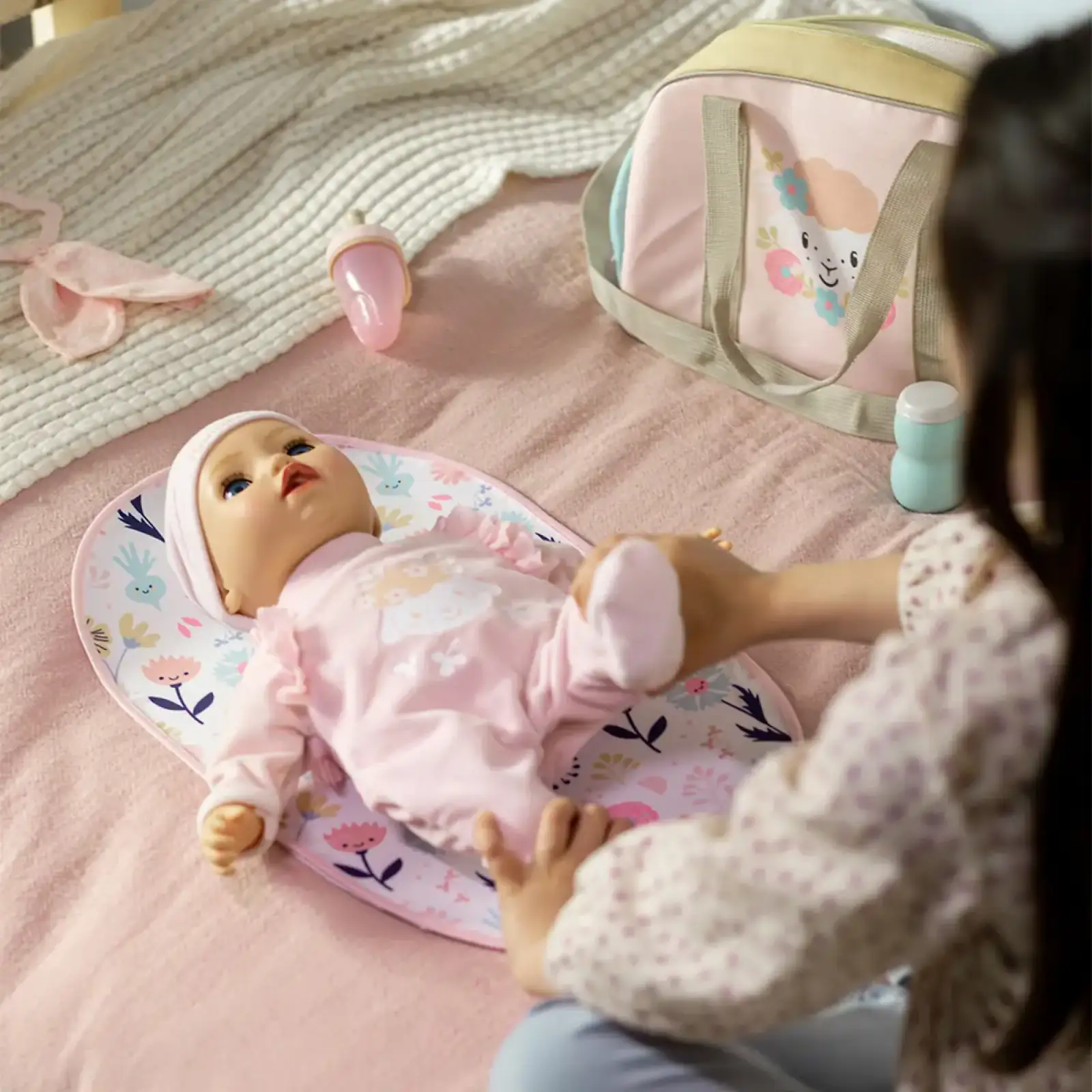 Інтерактивна лялька BABY BORN – АННАБЕЛЬ (43 см, з аксес.) (838396)