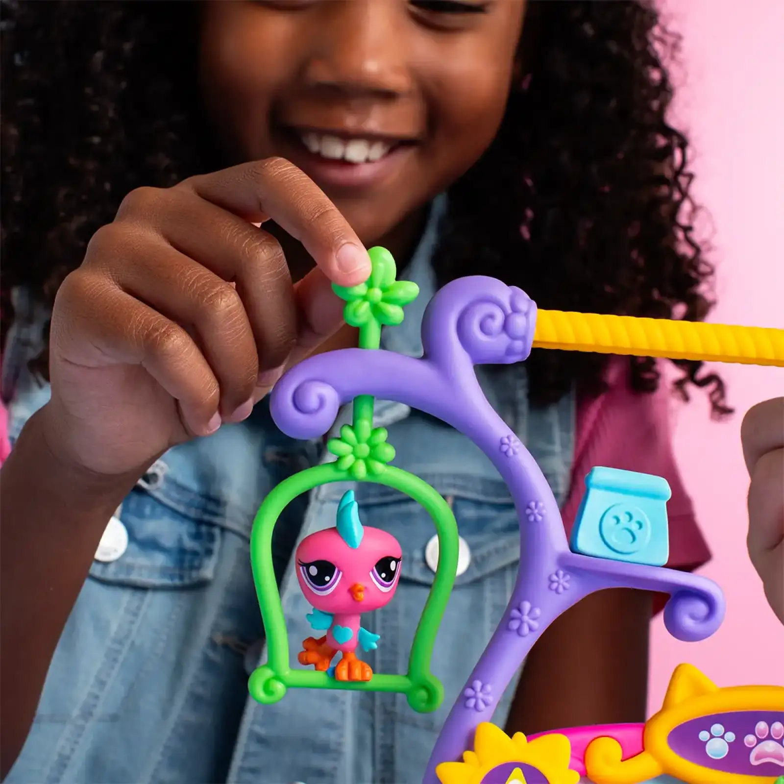Игровой набор LITTLEST PET SHOP – ШОУ ТАЛАНТОВ (2 фигурки, сцена, аксесс.) (00558)