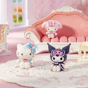 Фігурка-сюрприз POP TOP SANRIO – ЕЛЕГАНТНІ ПАНЯНКИ (в ас.) (24MQD-036)