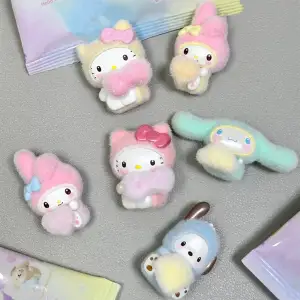 Фигурка-сюрприз POP TOP SANRIO – МИЛЫЕ ДРУЗЬЯ (в асс.) (25MQD-012)
