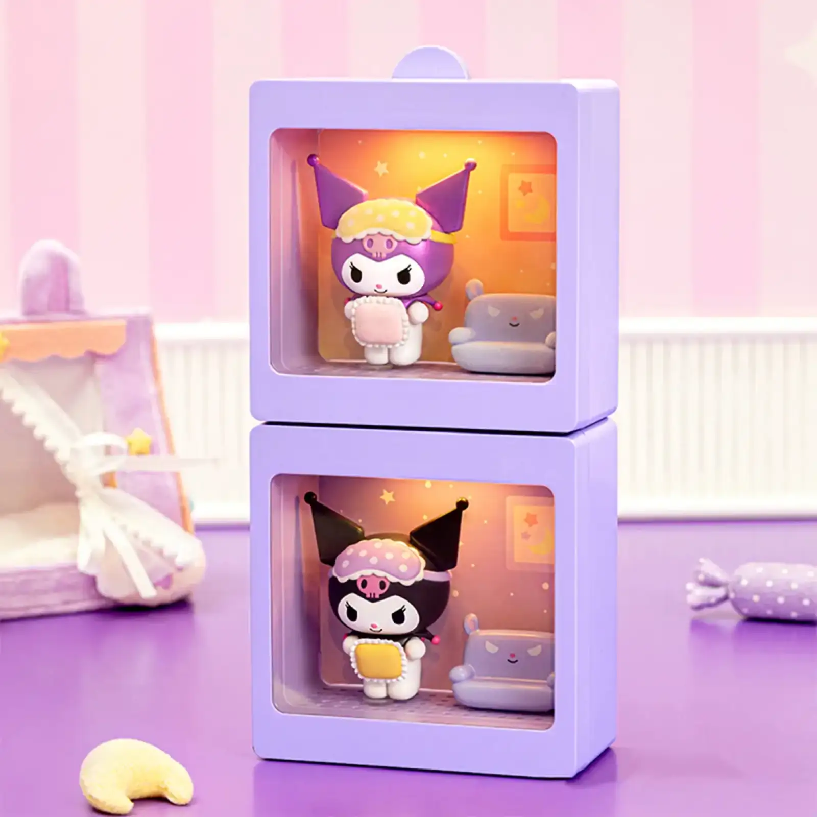 Фигурка-сюрприз POP TOP KUROMI – ПРАЗДНИЧНОЕ НАСТРОЕНИЕ (свет, в асс.) (25WH-001)