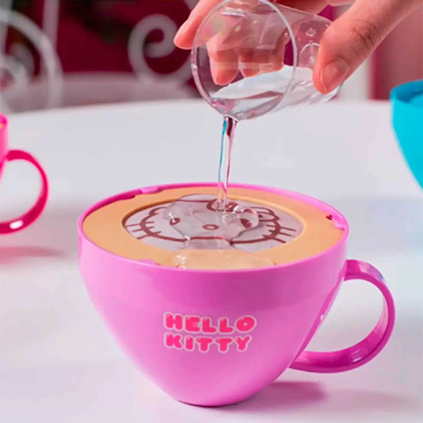 Колекційна фігурка-сюрприз HELLO KITTY – КАПУЧИНО #sbabam (31/CN21)