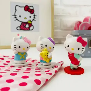 Колекційна фігурка-сюрприз YOU YOU – ГАРНЮНІ HELLO KITTY (в диспл.) #sbabam (39/CN23)