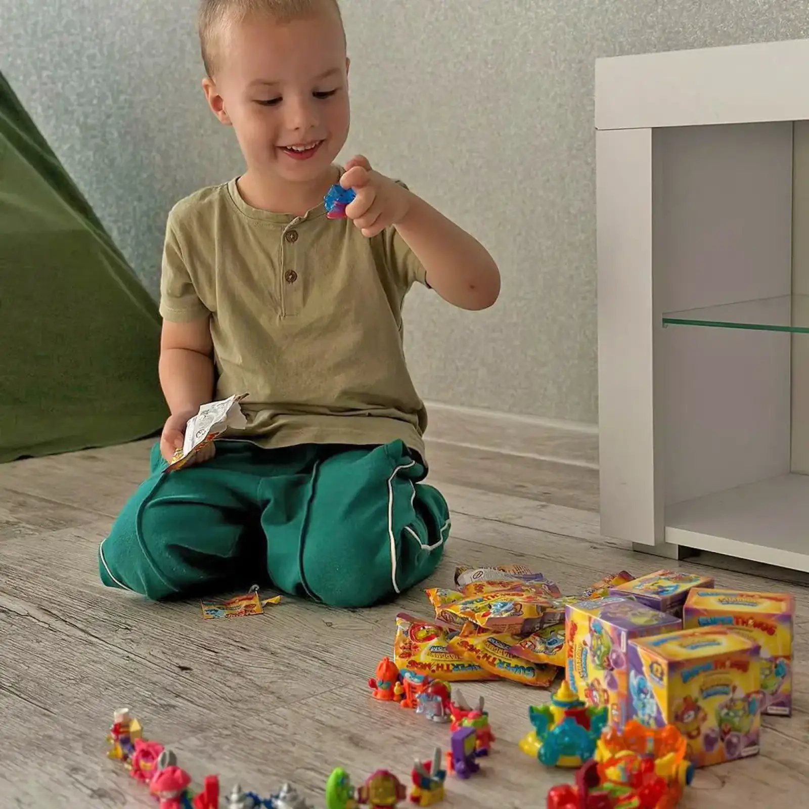 Фигурка SUPERTHINGS серии 
