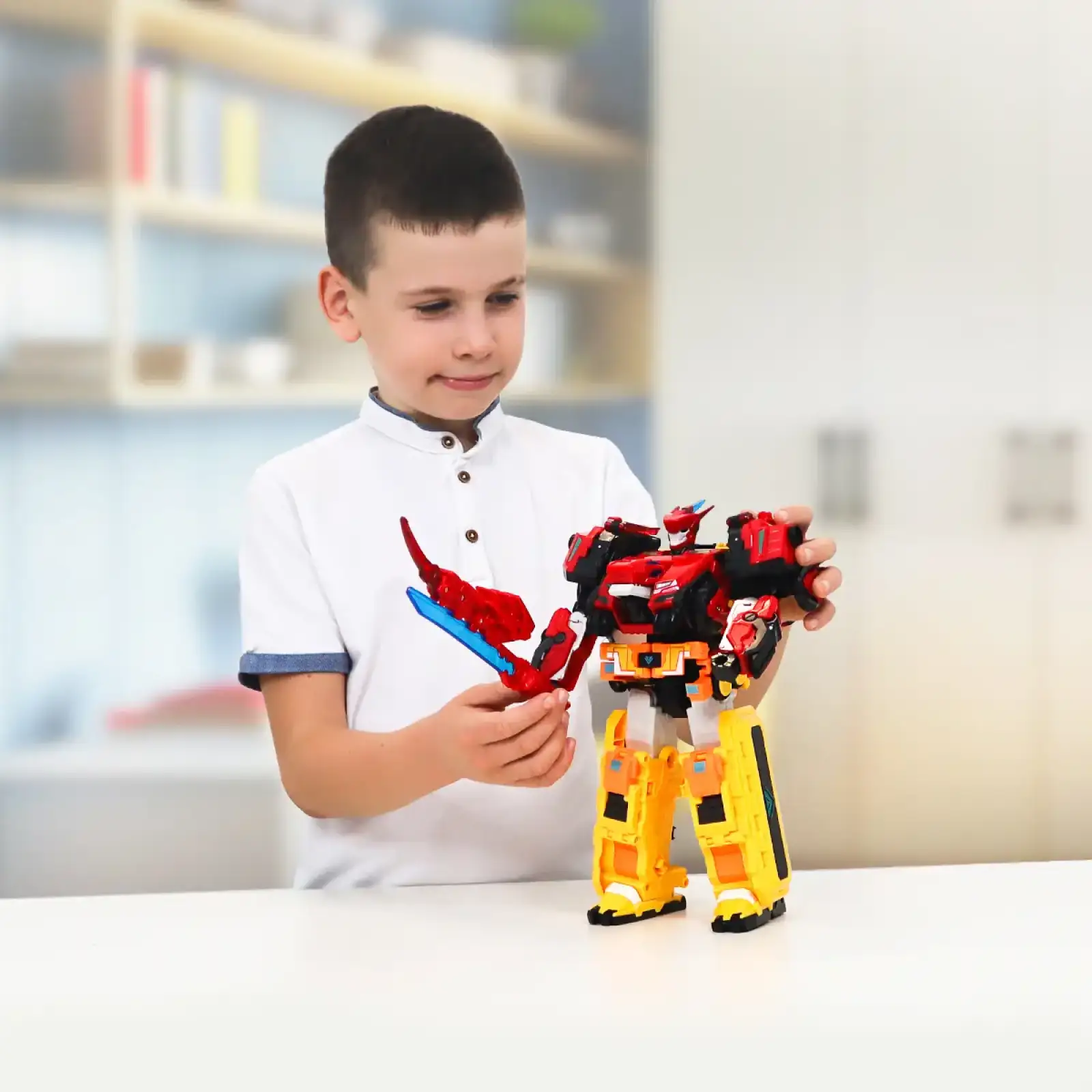 Ігровий набір з роботом-трансформером DINOSTER – РАПТОР ТРОН (2 машини, динозавр) (EU580801)