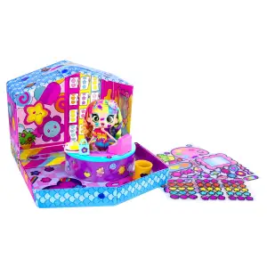 Ігровий набір з лялькою DECORA - ДИЗАЙНЕРСЬКИЙ МАГАЗИН НАЛІПОК DECORA GIRLZ (D1009)
