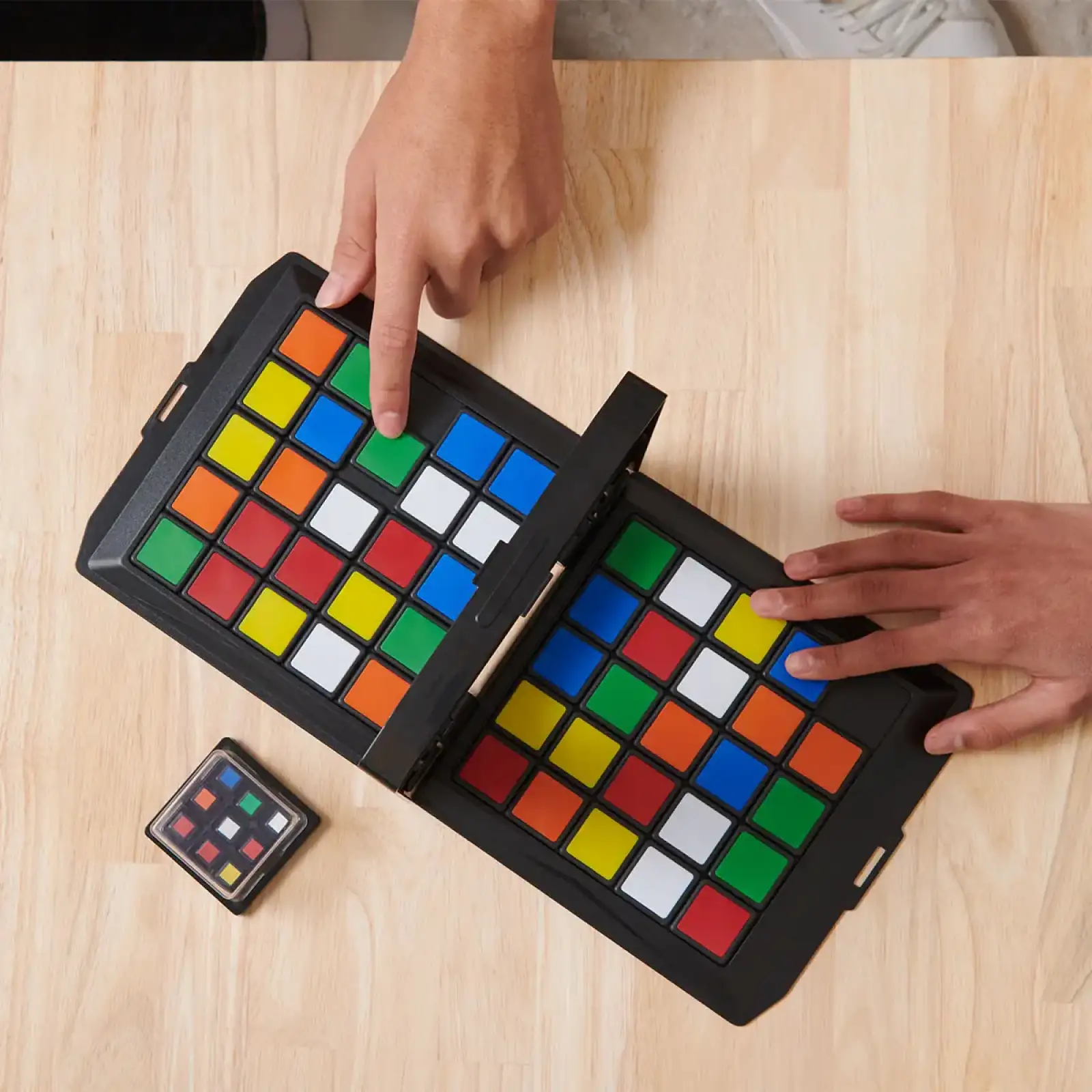 Головоломка RUBIK'S S3 – КОЛЬОРИНКИ (1-2 гравця) (6066350R)