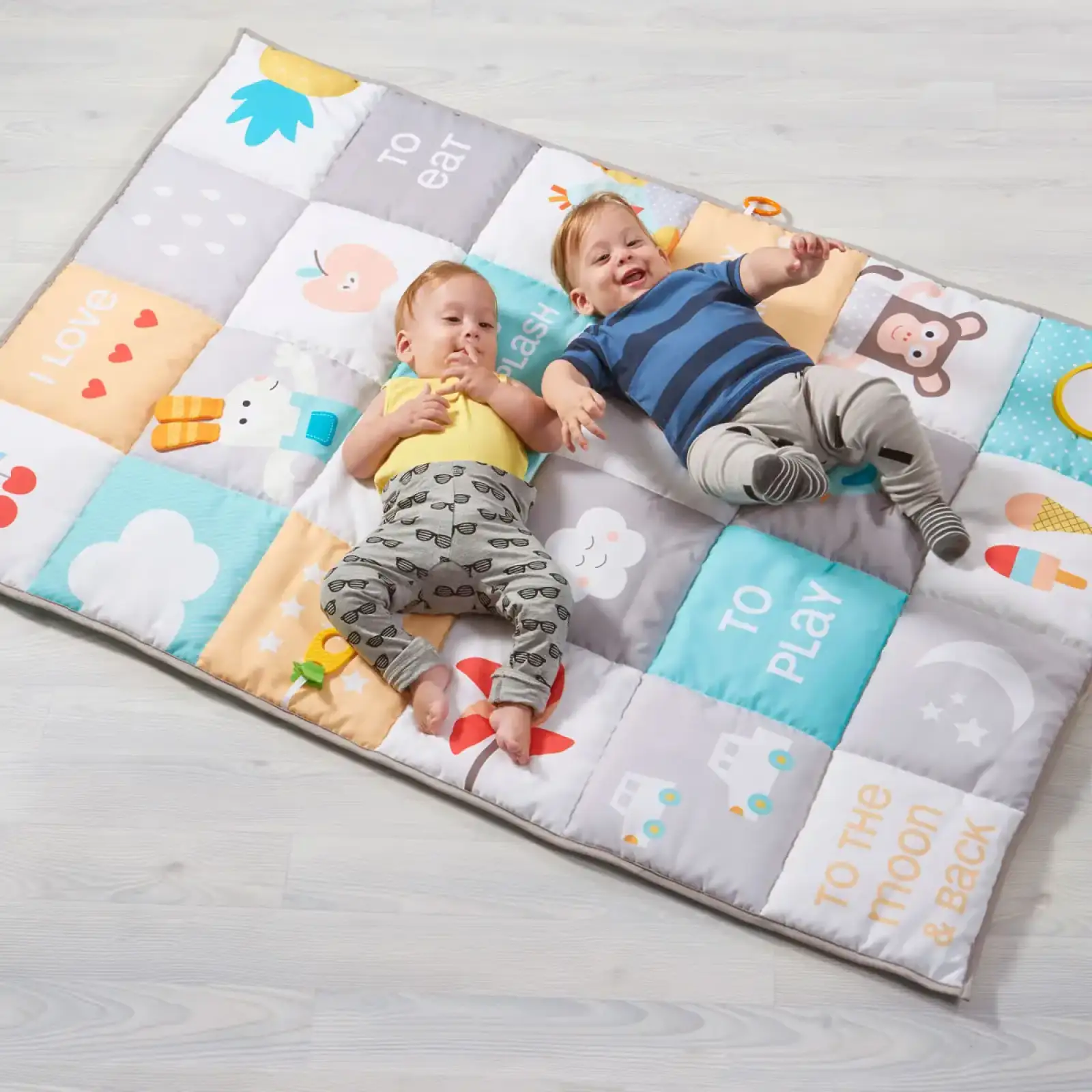 Розвиваючий великий килимок - МОЇ ЗАХОПЛЕННЯ (100х150 см) Taf Toys (12175)