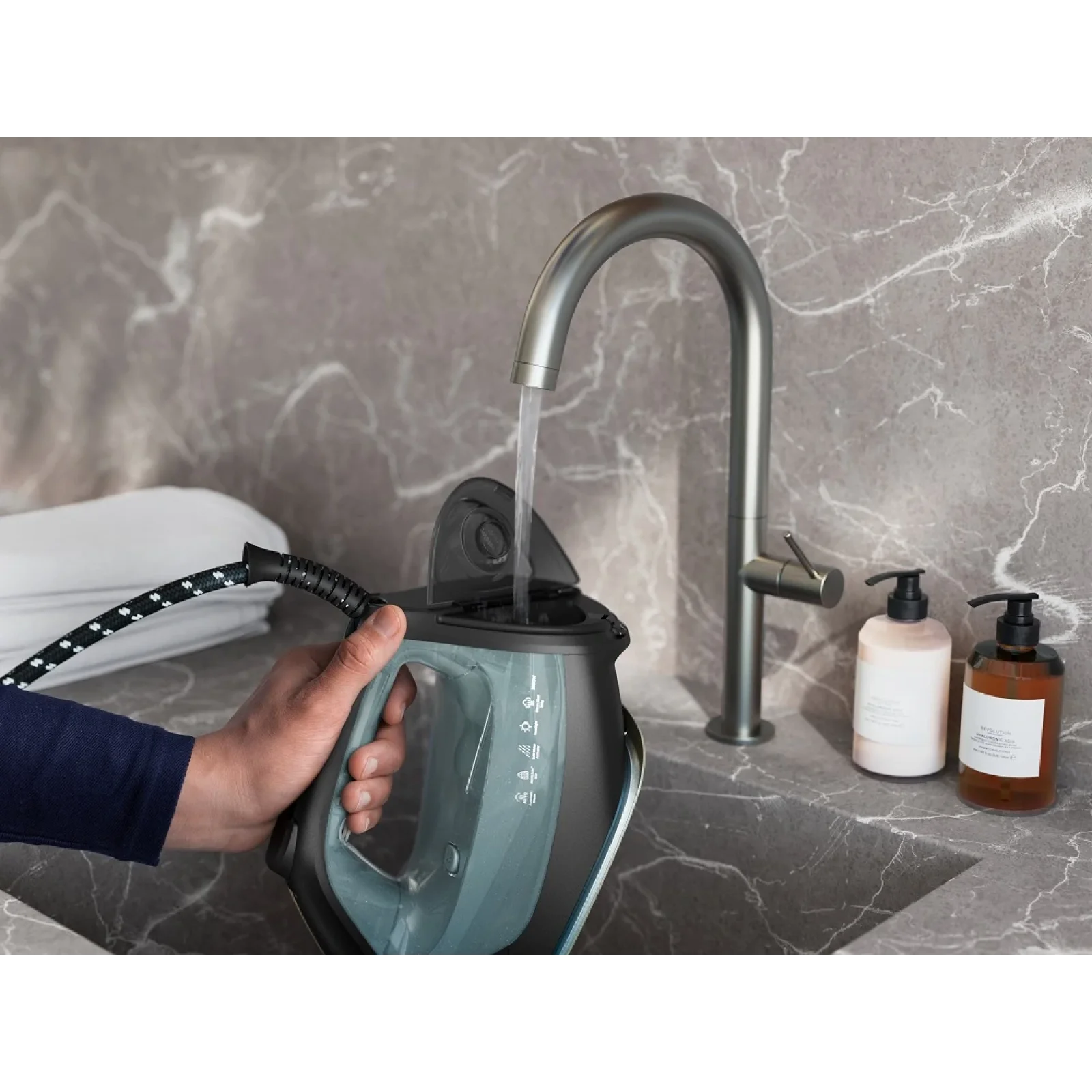 Утюг Electrolux E8SI2-6OG UA