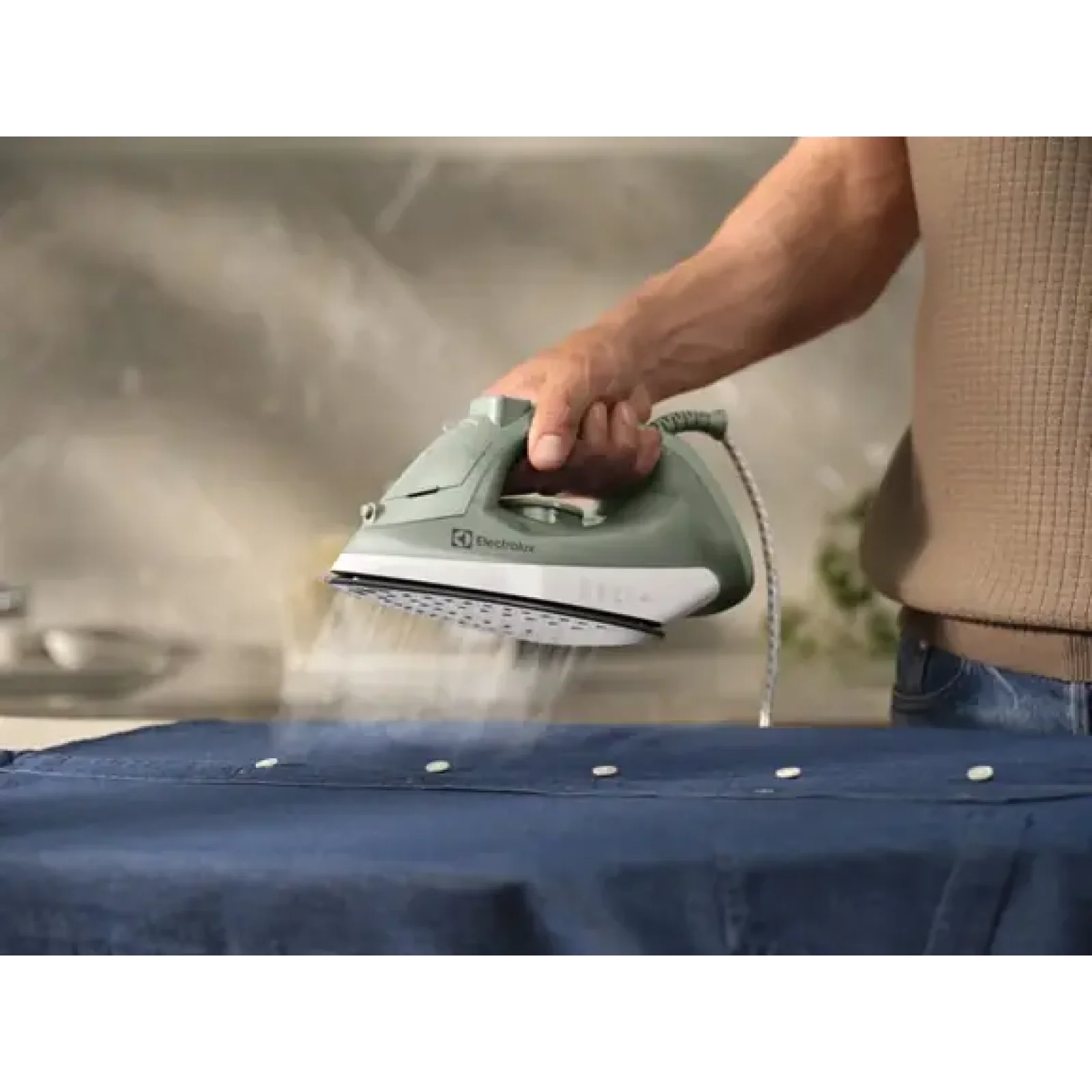 Праска ELECTROLUX E3SI1-2LG UA