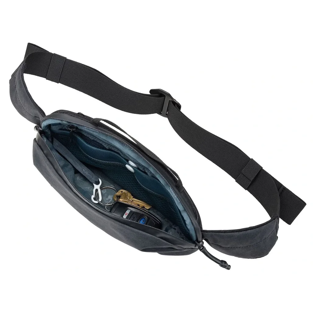 Сумка через плечо Thule Aion Sling Bag TASB102 (Black) UA