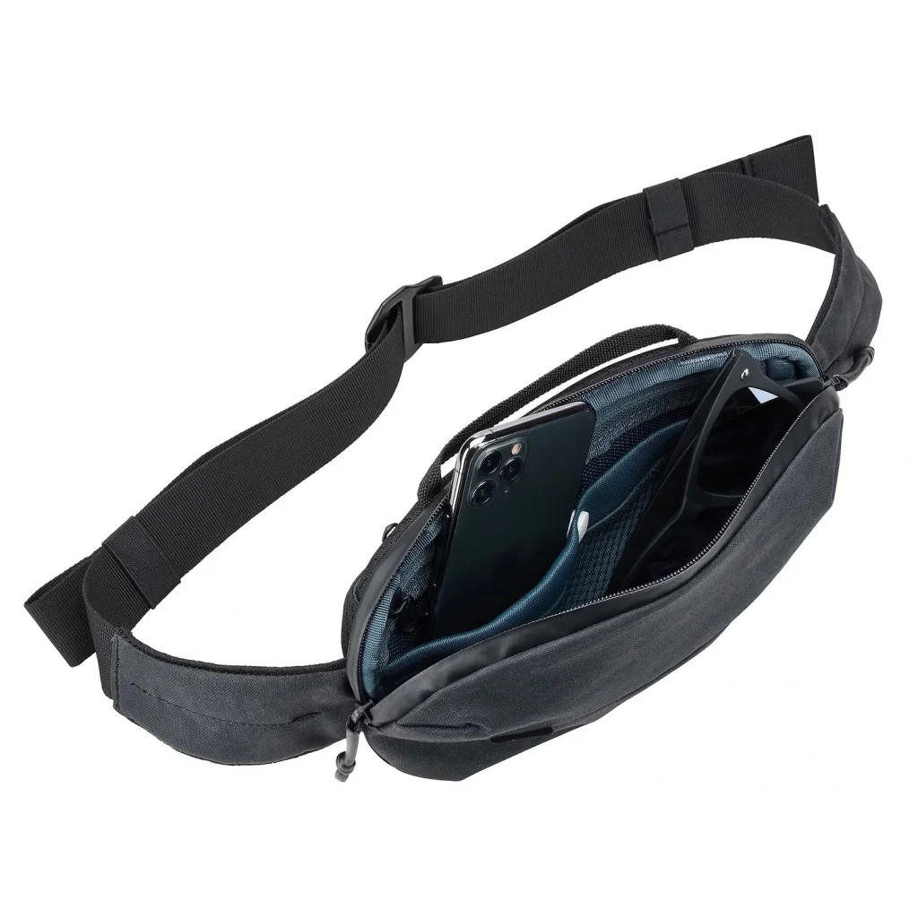 Сумка через плечо Thule Aion Sling Bag TASB102 (Black) UA