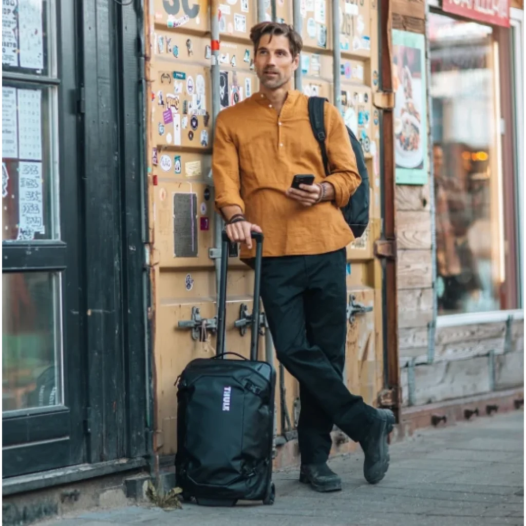 Дорожня валіза Thule Chasm Carry-On 55cm/22
