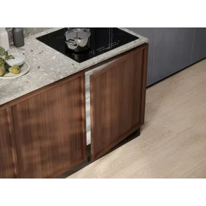 Холодильник Electrolux LSB2AE82S UA