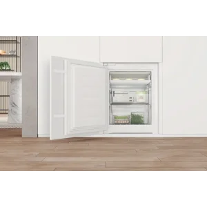 Вбуд. холодильник WHIRLPOOL WHC18 T311 UA