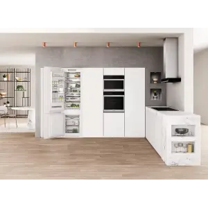 Вбуд. холодильник WHIRLPOOL WHC20 T593 UA