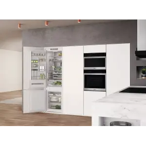 Вбуд. холодильник WHIRLPOOL WHC20 T593 UA