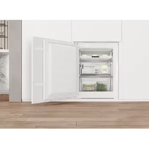 Холодильник Whirlpool WHC18 T573 UA