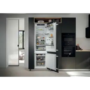 Холодильник Haier HBQW5519E UA