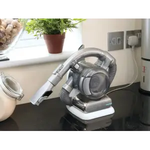Акумуляторний пилосос Black&Decker PD1820LF UA