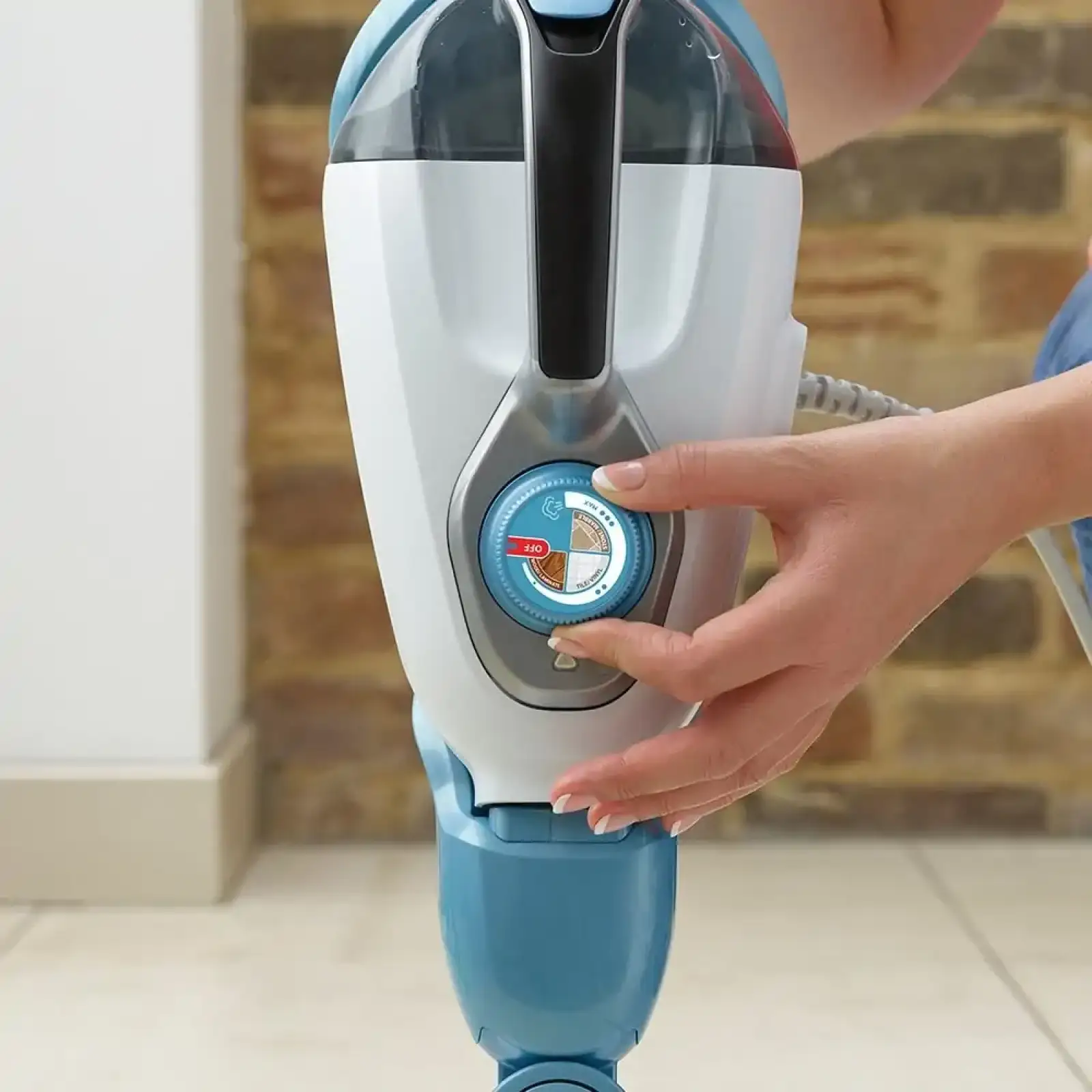 Паровая швабра Black&Decker FSMH13151SM UA